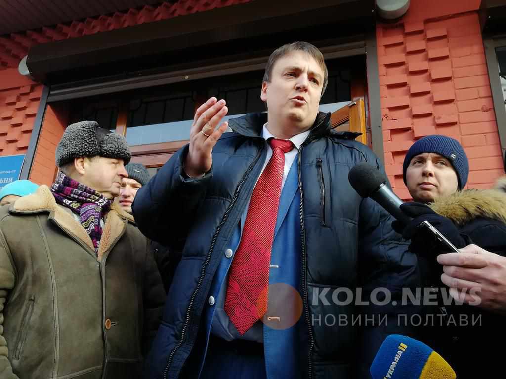 Мітинг під прокуратурою в Полтаві по справі збитого Артема Левченка: чого вимагають містяни. ФОТО. ВІДЕО