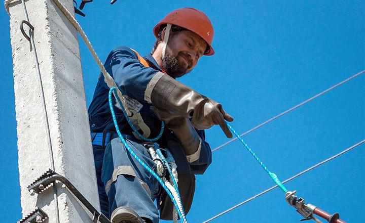 У Полтаві кілька вулиць залишаться без світла 21 - 25 січня: графіки планового вимкнення