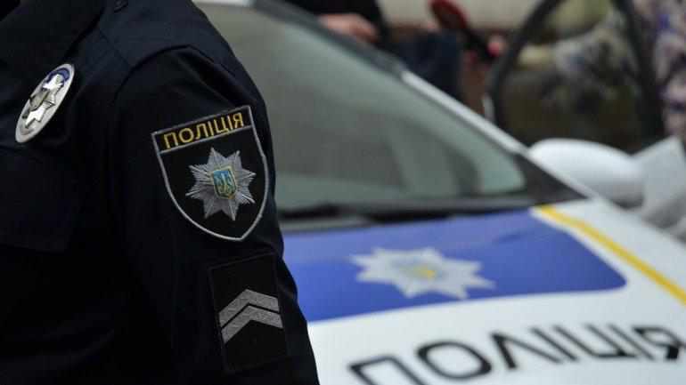 Люди у балаклавах, викрадене авто: полтавській поліції невідомий із Львова повідомив про псевдозлочин