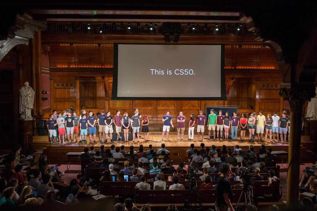 Полтавців запрошують безкоштовно пройти Гарвардський онлайн-курс із програмування