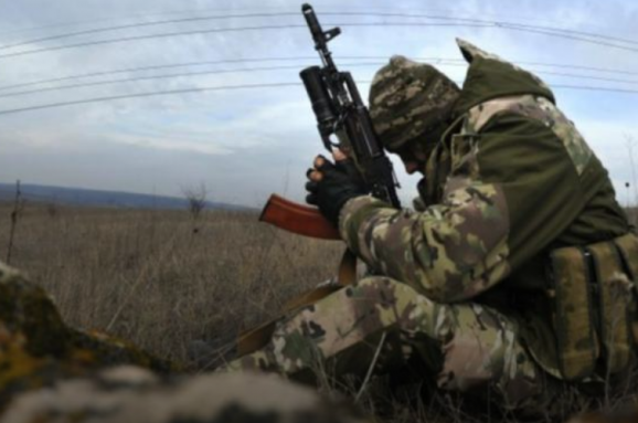 Ситуація на фронті: противник продовжує обстрілювати українські позиції