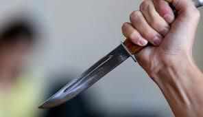 На Полтавщині чоловіка ударили ножем та лишили помирати на вулиці