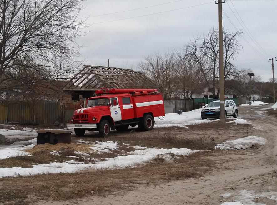 На Полтавщині в одному селі горіли два будинки: є загиблі