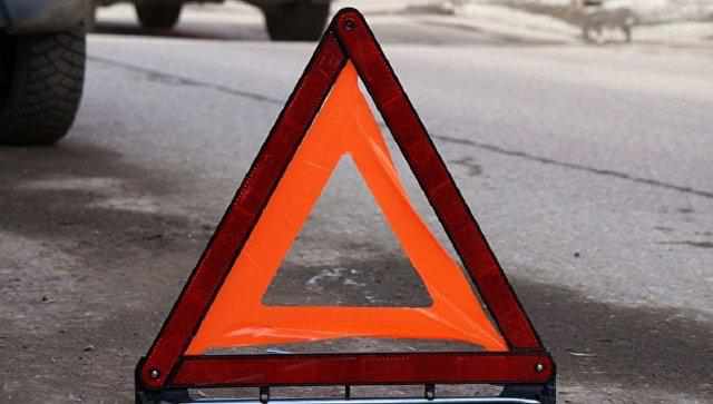На Полтавщині легковик протаранив електроопору: водій загинув 