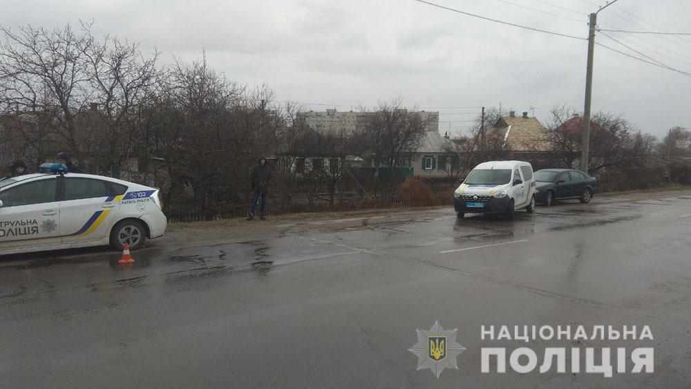 У Кременчуці під колесами легковика загинула пенсіонерка