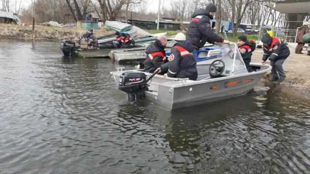 На Полтавщині рятувальники знайшли тіло одного зі зниклих на водосховищі рибалок