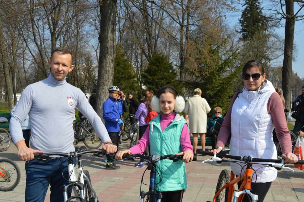 Велопробіг пам’яті – у Полтаві велосипедисти вшанували загиблого Артема Левченка. ФОТО, ВІДЕО