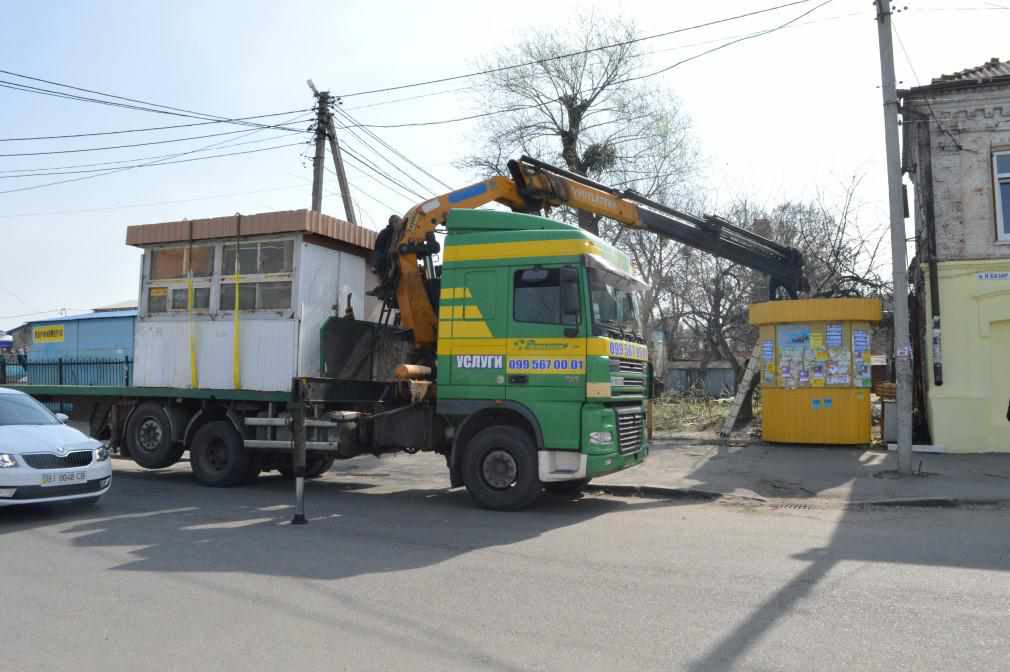 У Полтаві демонтували три незаконних МАФи. ФОТО, ВІДЕО