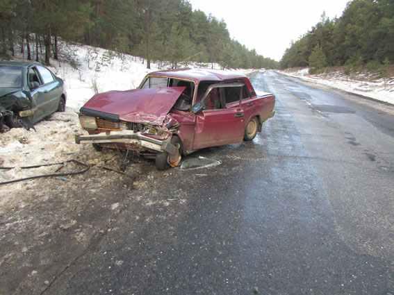 На Полтавщині зіштовхнулися два легковика