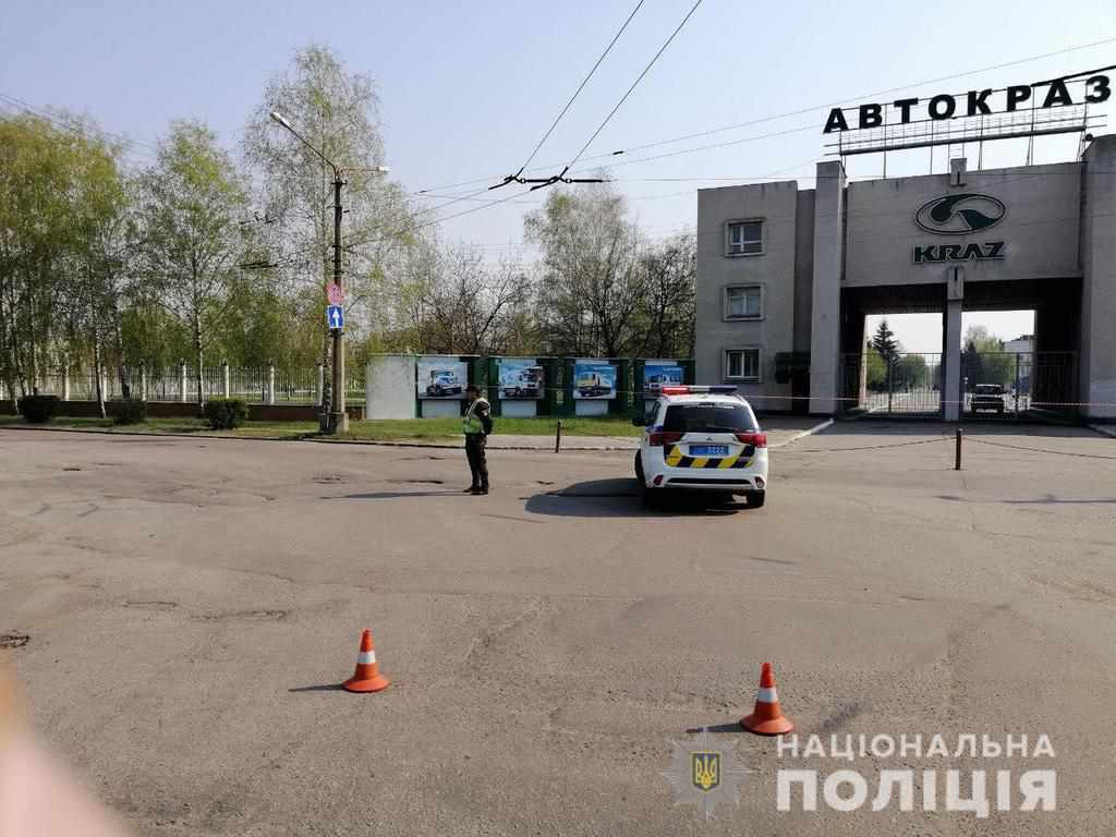У Кременчуці поліція перевіряє інформацію про замінування місцевого підприємства