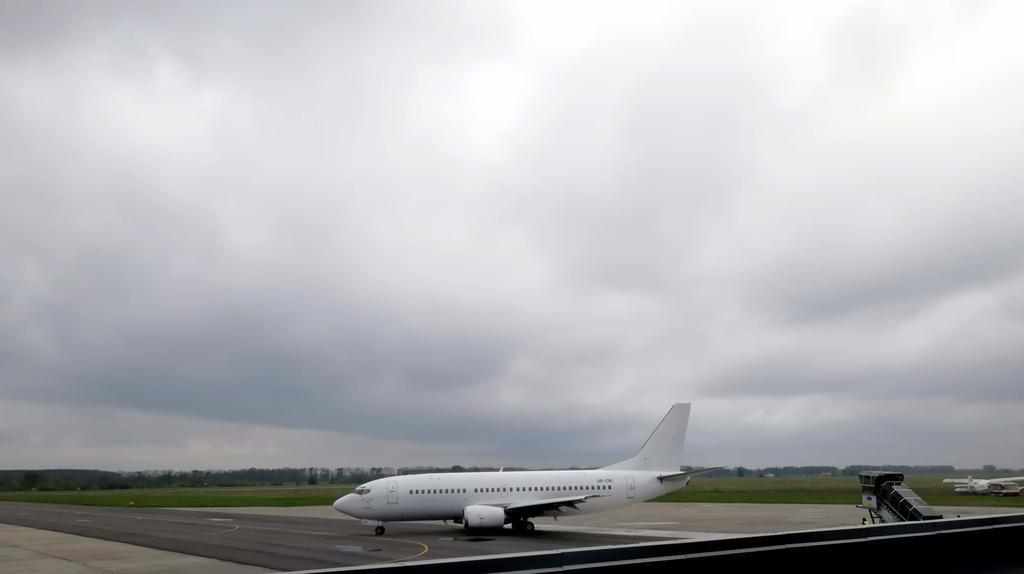 Сьогодні з аеропорту «Полтава» піднявся в небо літак на Туреччину: рейс затримали.  ФОТО