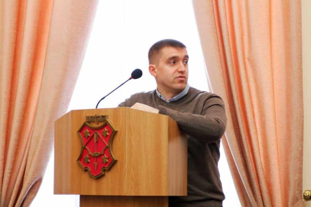 Суд відсторонив від посади начальника полтавського управління ЖКГ Сінельніка