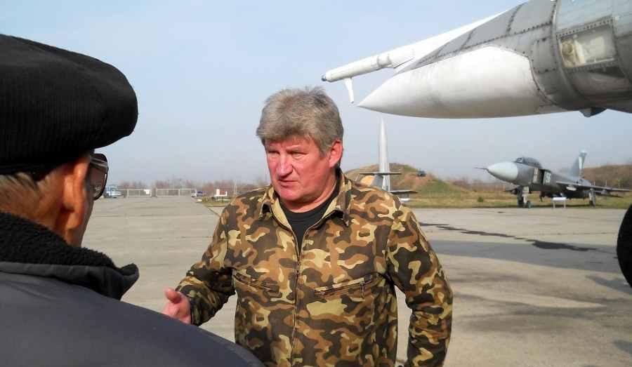 У Полтаві прощалися з очільником музею дальної авіації