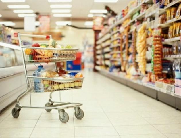 На Полтавщині жінка разом з неповнолітньою подружкою обкрадали «Брусничку»