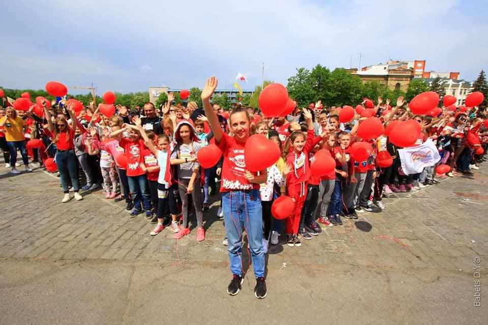 Кременчук лідирує у благочинності: 800 тисяч для дитячих сердець  