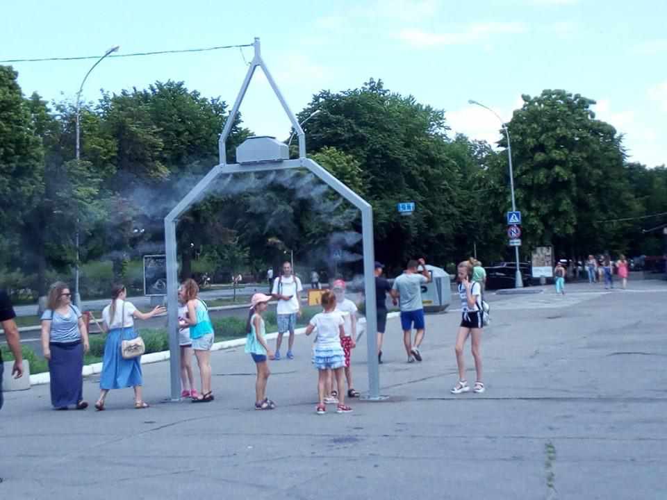 Як Кременчук рятує містян та гостей від спеки: ФОТО, ВІДЕО