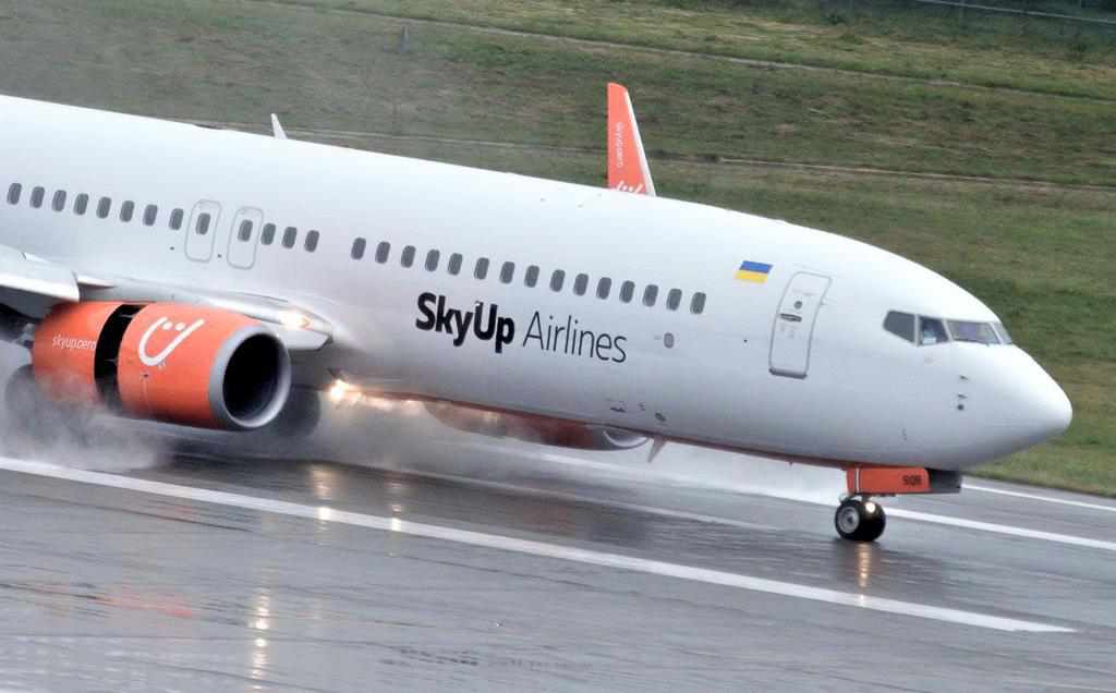 Туроператор, з яким літають полтавці в Туреччину: через проблеми в лоукостерів SkyUp і YanAir рейси не скасовуватимуть