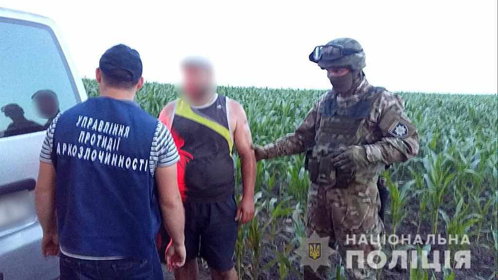 На Полтавщині групу правоохоронців визнали причетною до незаконного обігу та збуту наркотиків