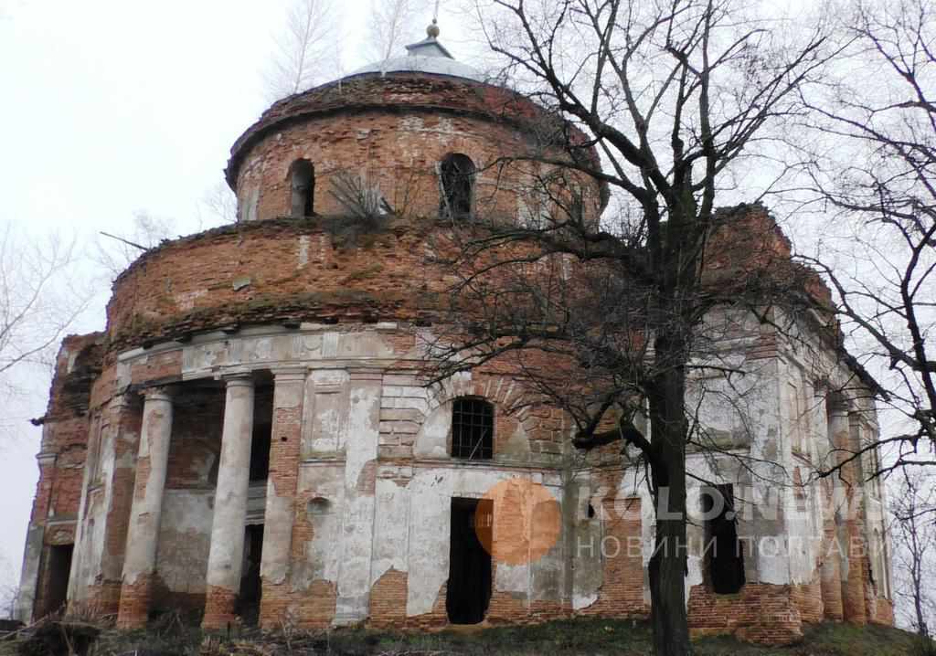 Прокуратура зацікавилася старовинною церквою на Полтавщині: будівля руйнується