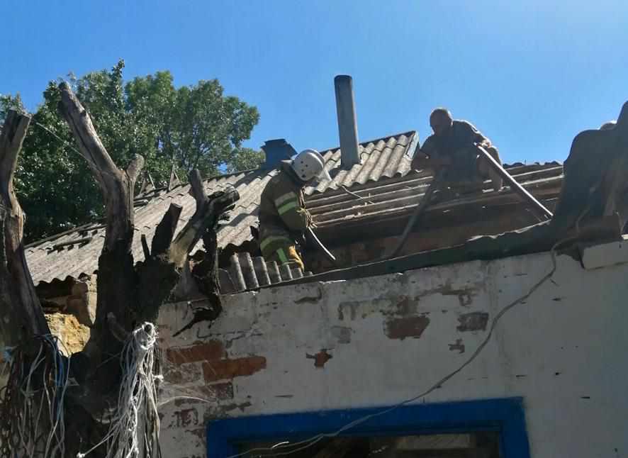 Вогнеборці врятували будинок від пожежі 