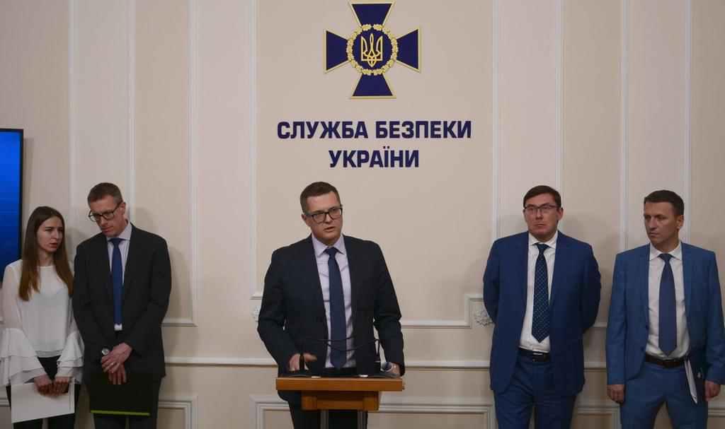 СБУ спільно з іноземними партнерами припинила діяльність міжнародного угруповання контрабандистів цигарок