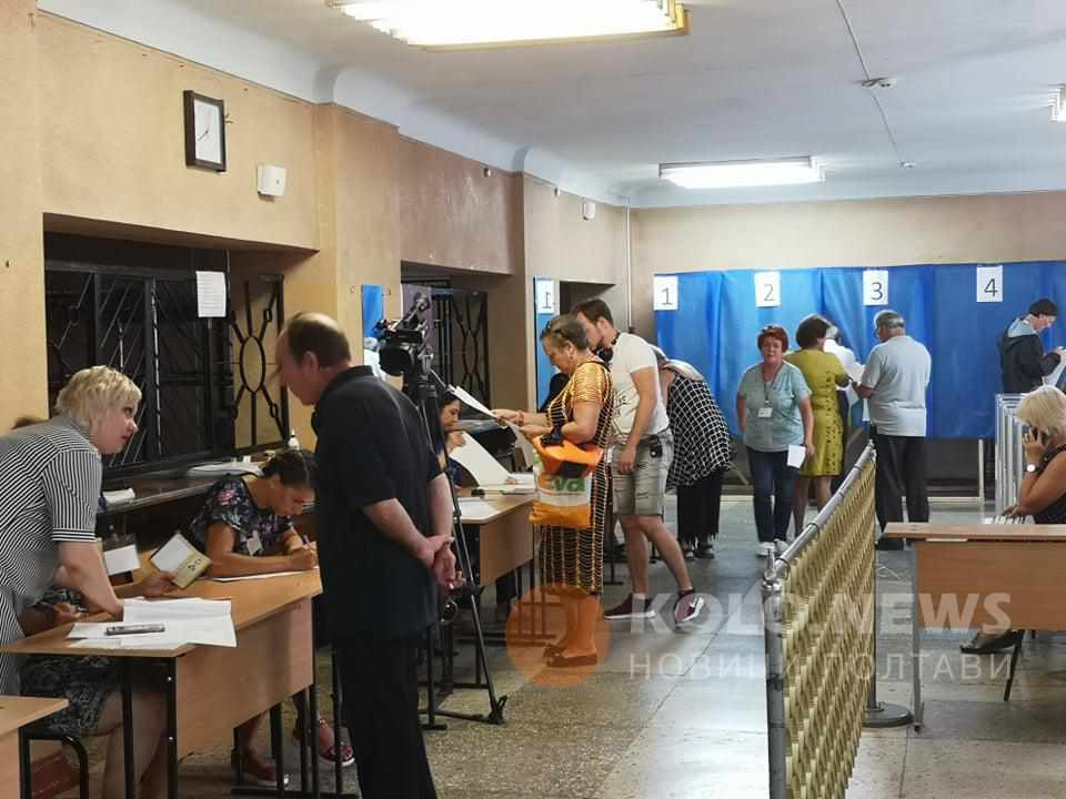 Парламентські вибори стартували: як розпочався виборчий процес на Полтавщині 