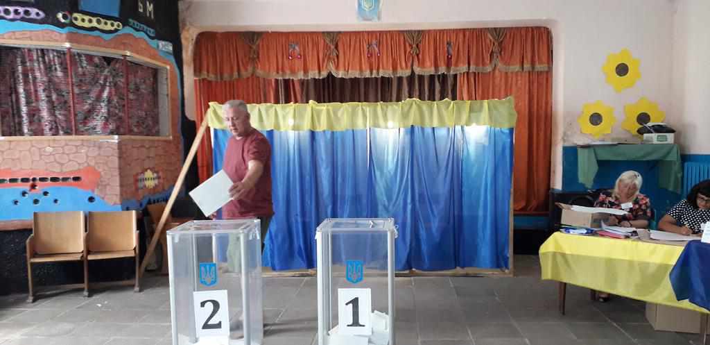 Вибори на Полтавщині: найактивніше голосують люди старшого віку