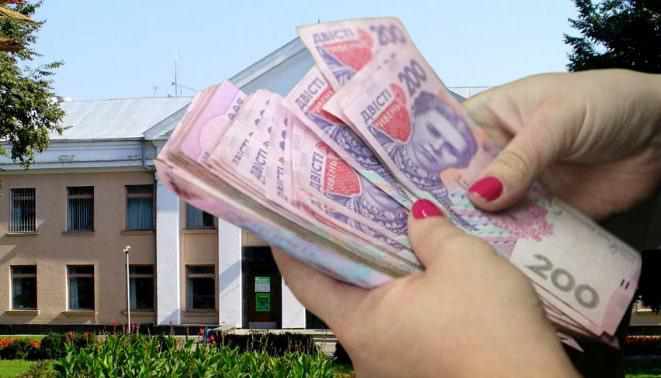 На Полтавщині бухгалтерка адміністрації привласнила майже 400 тисяч гривень