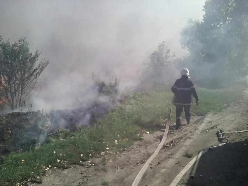 Лише за добу на Полтавщині рятувальники ліквідували 18 пожеж