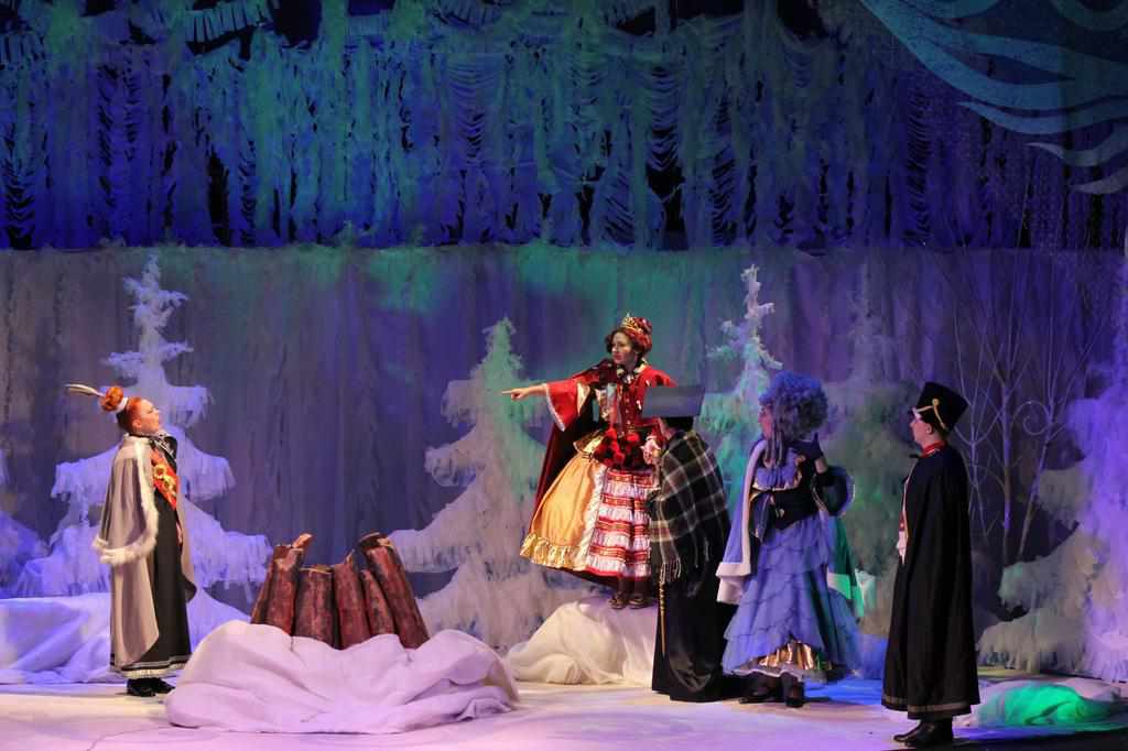У Полтаві новорічна казка гоголівців зачаровує глядачів атмосферою дива 