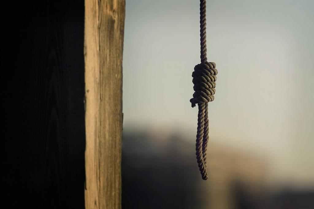 На Полтавщині знайшли повішеним підлітка