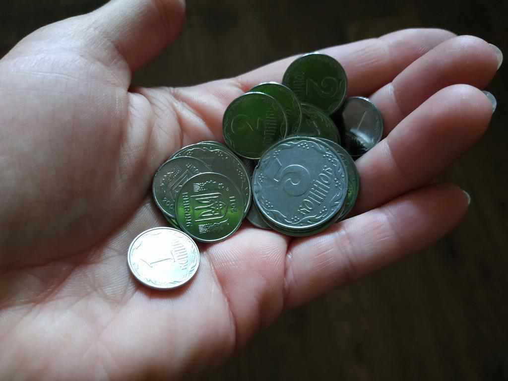 Із жовтня не можна буде розраховуватися монетами по 1, 2 та 5 копійок
