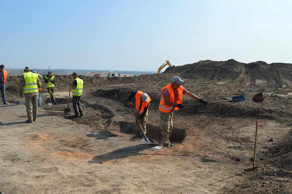 На місці майбутньої дороги поряд з Кобеляками археологи виявили поховання скіфського часу