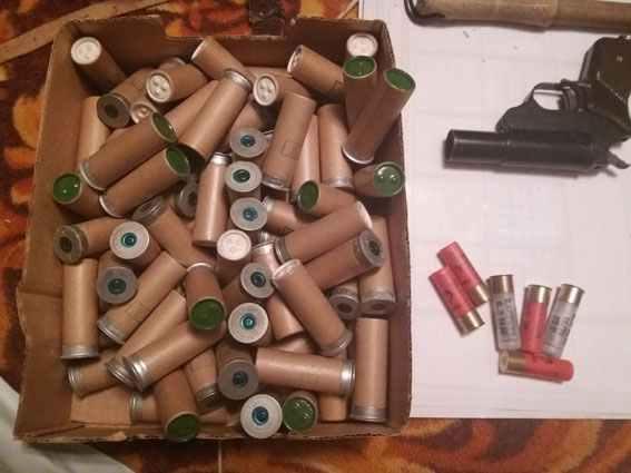 Полтавська поліція розкрила вбивство: чоловік вбив сусіда із ракетниці