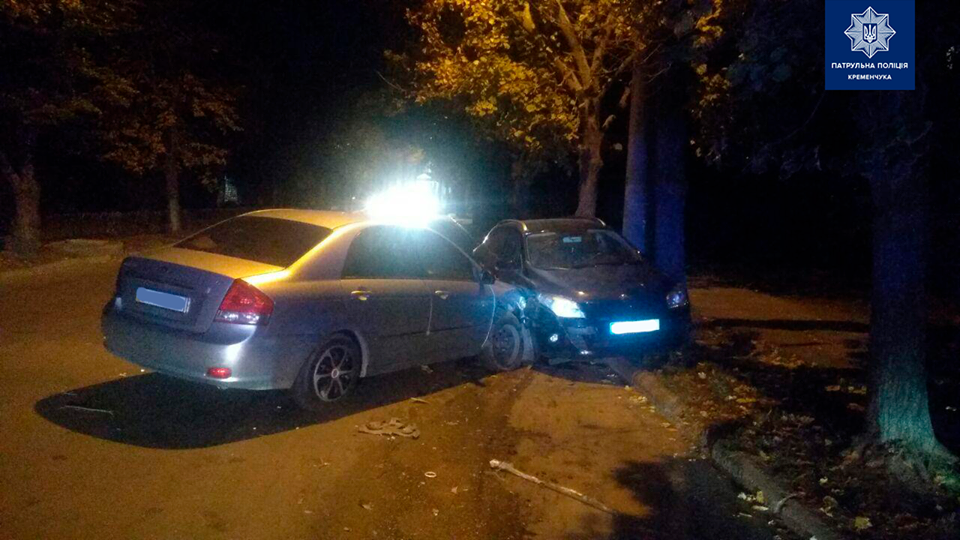 На Полтавщині водій напідпитку зі зброєю в автівці врізався в іншу машину