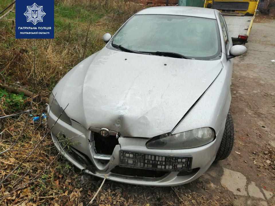 У Полтаві п’яний водій збив рекламну конструкцію