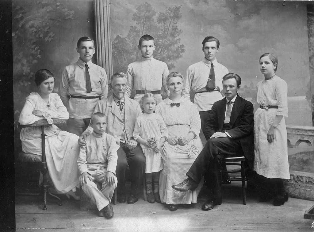 Брати Зерови – академік, «неокласик-терорист» та поет-літературознавець