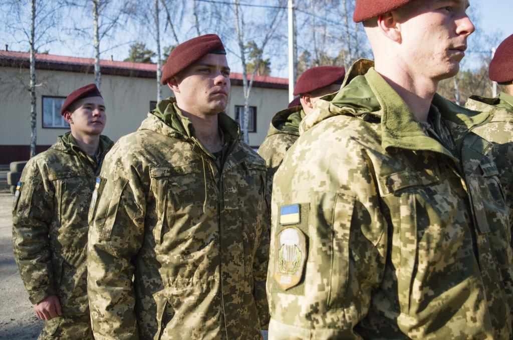 У військовій частині під Полтавою відзначили День Десантно-штурмових військ. ФОТО