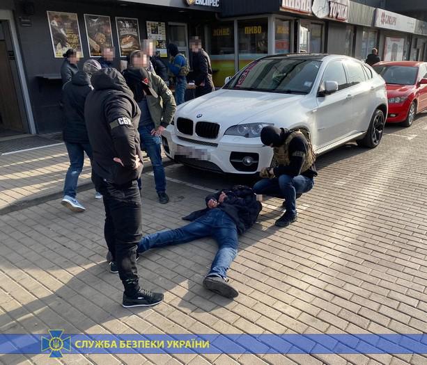 У Кременчуці діяла група вимагачів, що маскувалися під охоронну фірму