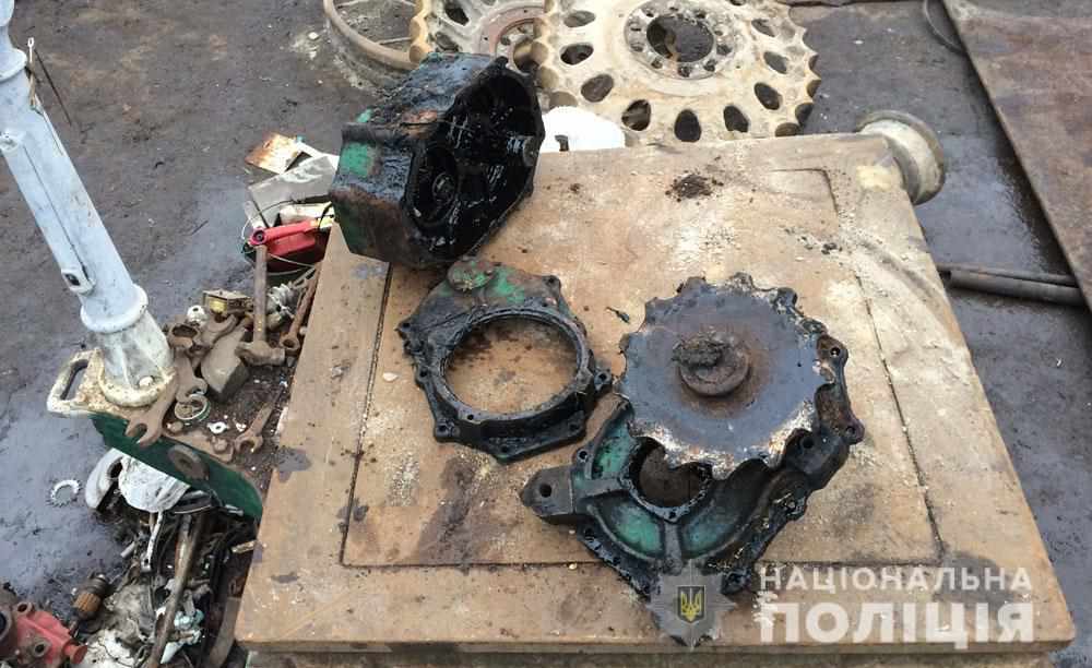На Полтавщині з ферми викрали ланцюг, редуктор від транспортера й кілька тюків сіна та соломи