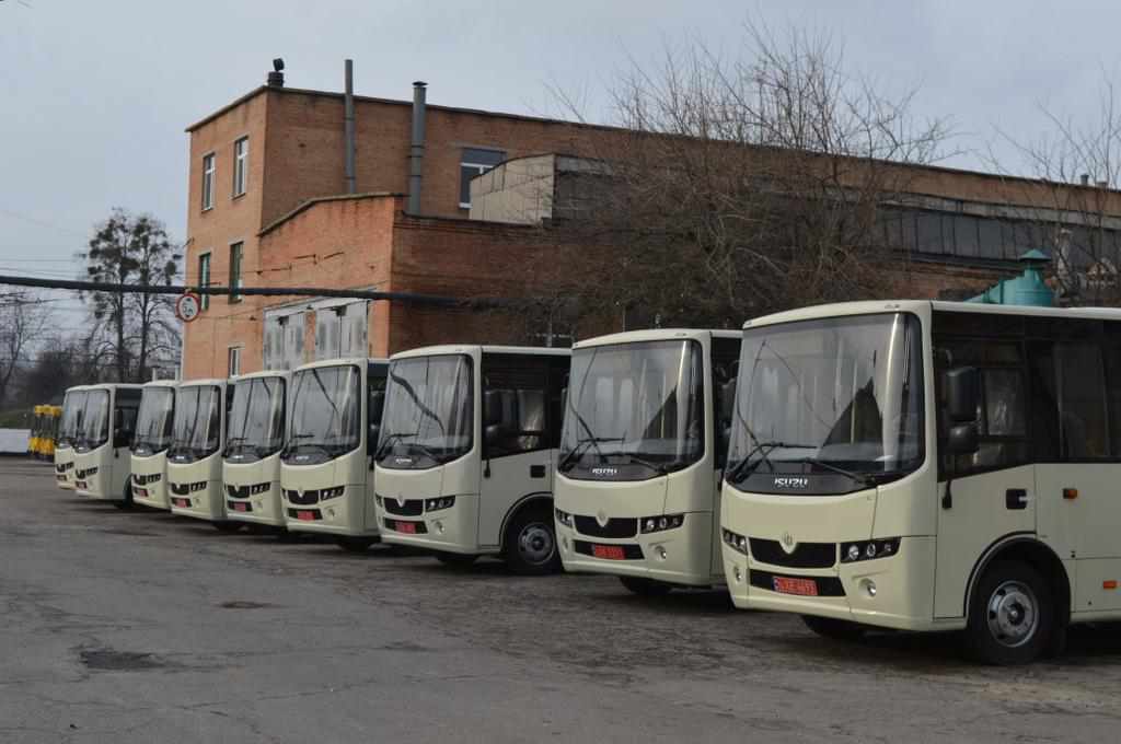 11 нових автобусів вийдуть на маршрути Полтави вже з нового року. ФОТО