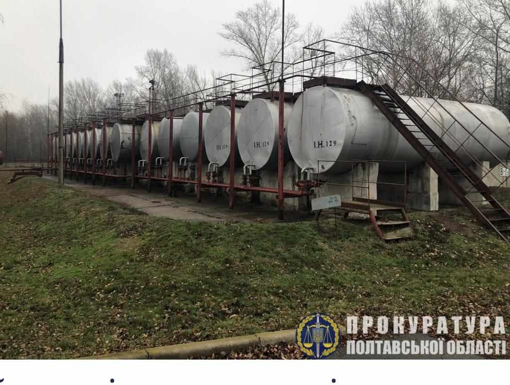 На Полтавщині викрили групу, яка незаконно виготовляла бензин і дизпаливо