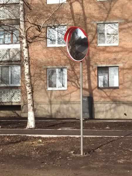 На Полтавщині встановили сферичні дорожні дзеркала