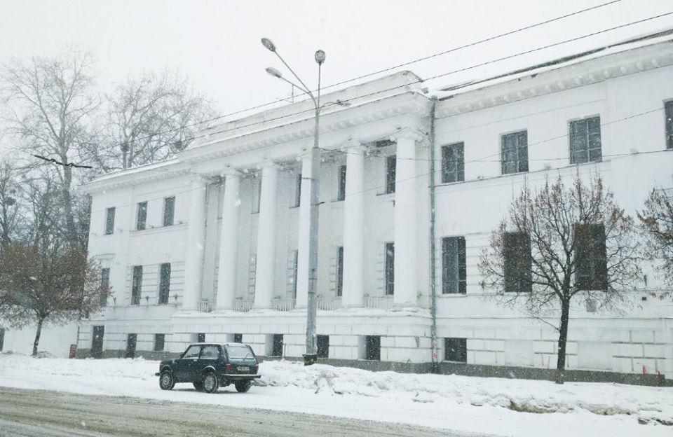 НАБУ розслідує пошкодження пам’ятки архітектури управлінням ДБР, що розташоване в Полтаві