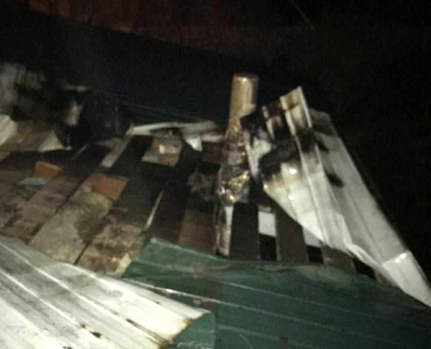 У Подільському районі Полтави горів приватний будинок