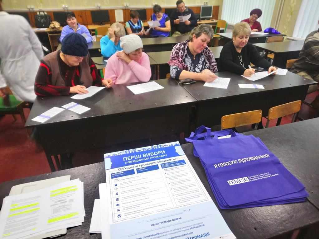 На Полтавщині готуються до виборів в ОТГ: Комітет виборців України розповів, як голосувати відповідально