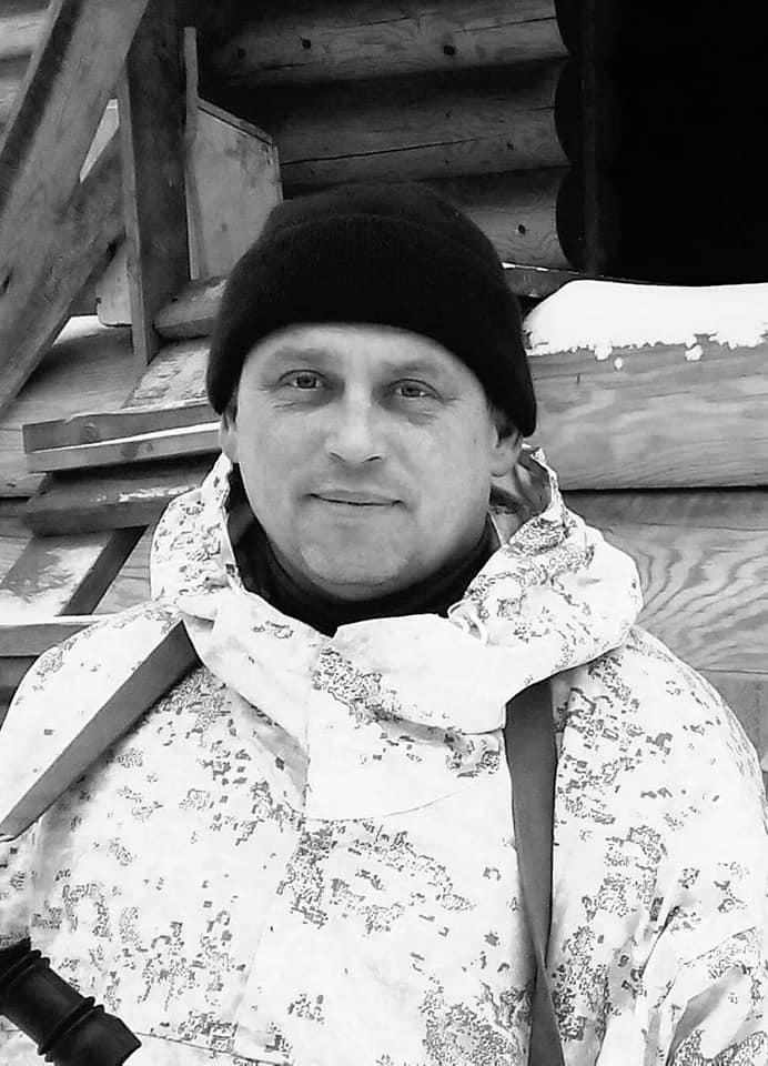Унаслідок підриву автомобіля на протитанковій міні на Луганщині загинув боєць 130 розвідбату Сергій Дичек