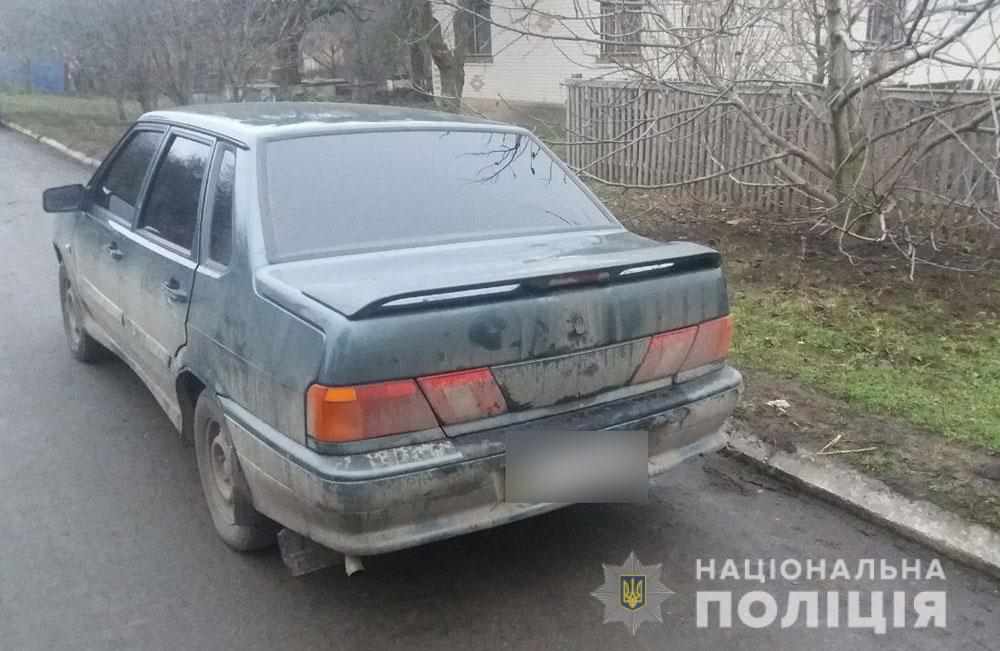 Полтавські та Сумські правоохоронці розшукали чоловіка, який поцупив ВАЗ та Mitsubishi L200