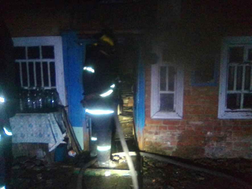 На Полтавщині жінку врятували з пожежі: потерпіла в реанімації