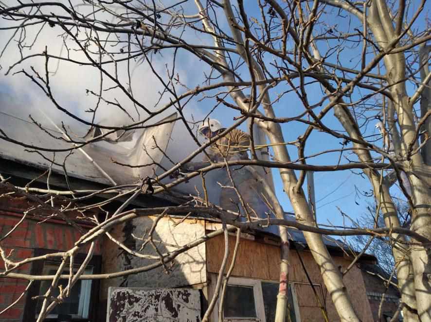 На Полтавщині майже годину гасили пожежу в приватному будинку